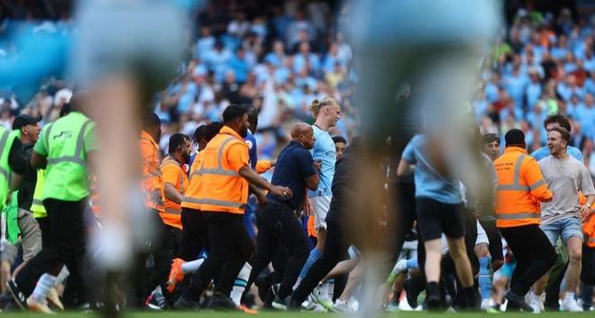 末节被弃用！周琦高效砍两双，杀伤力十足无奈罚球一般