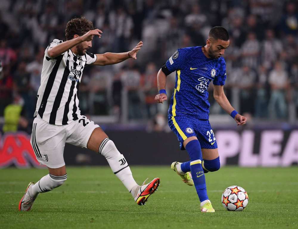 球星无解远射，全网循环播放