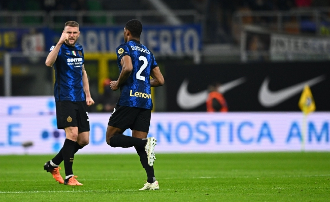 图片报：格雷茨卡大概率不会续约，拜仁已在寻找其替代者