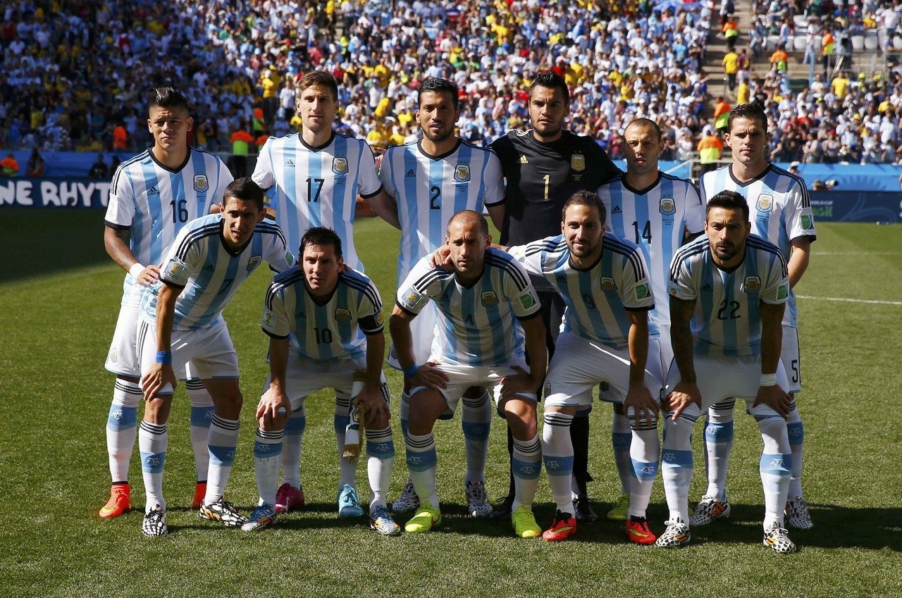 32岁津门虎王牌队长正式转会上港，亚冠首轮亮相柔佛引关注